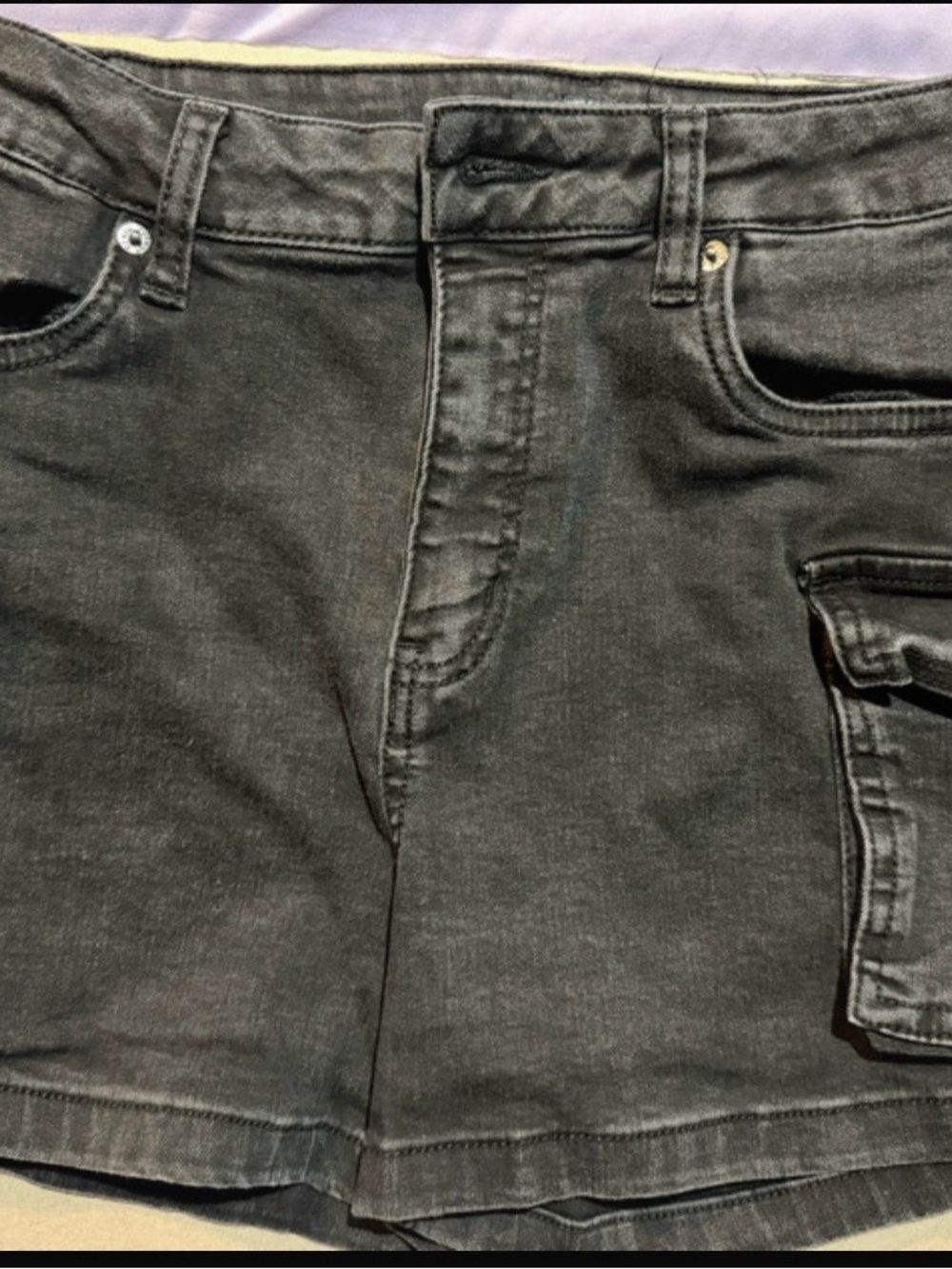 refuge Women's Black Cargo Shorts